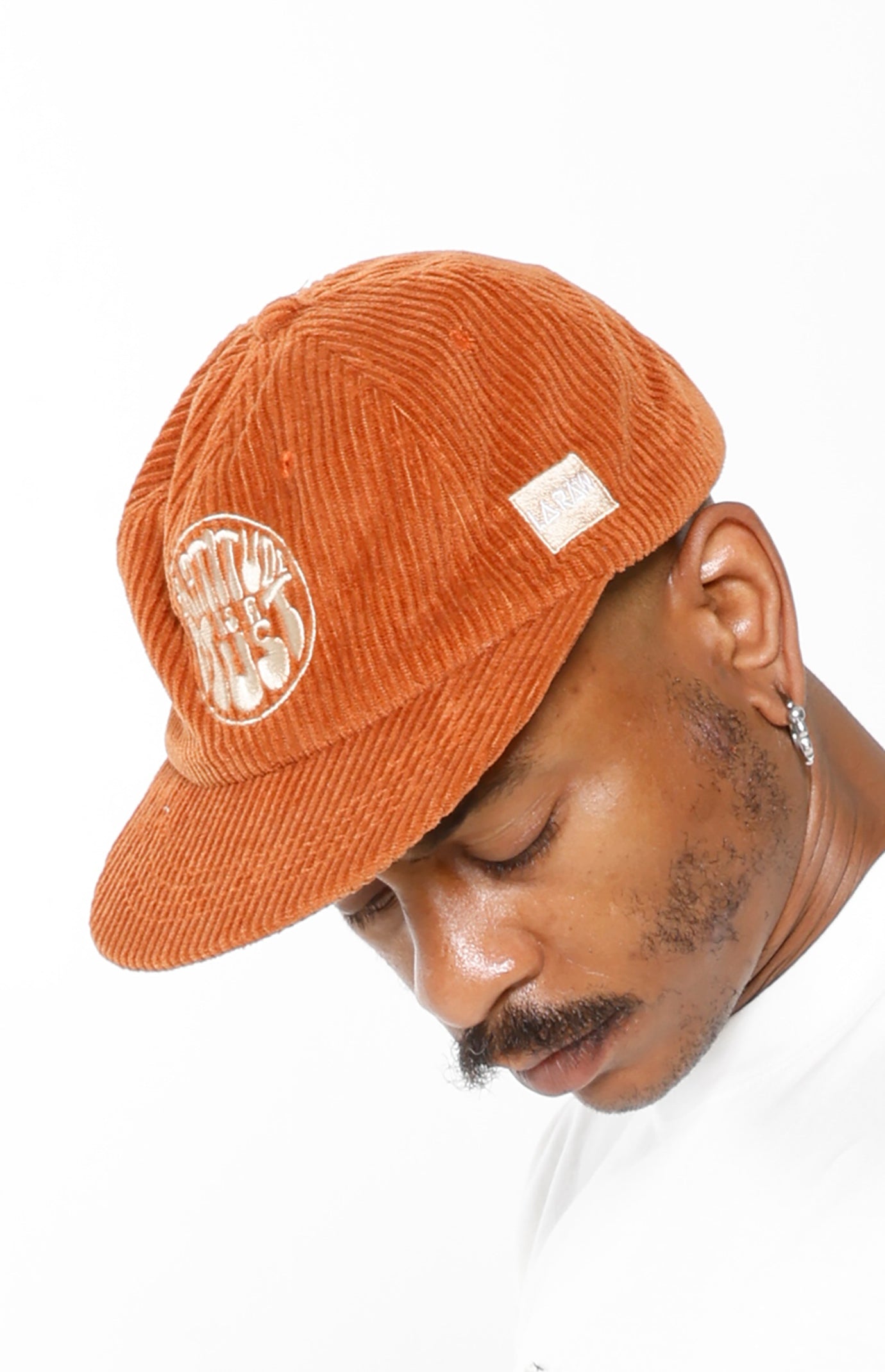 GRATITUDE CORDUROY HAT BROWN