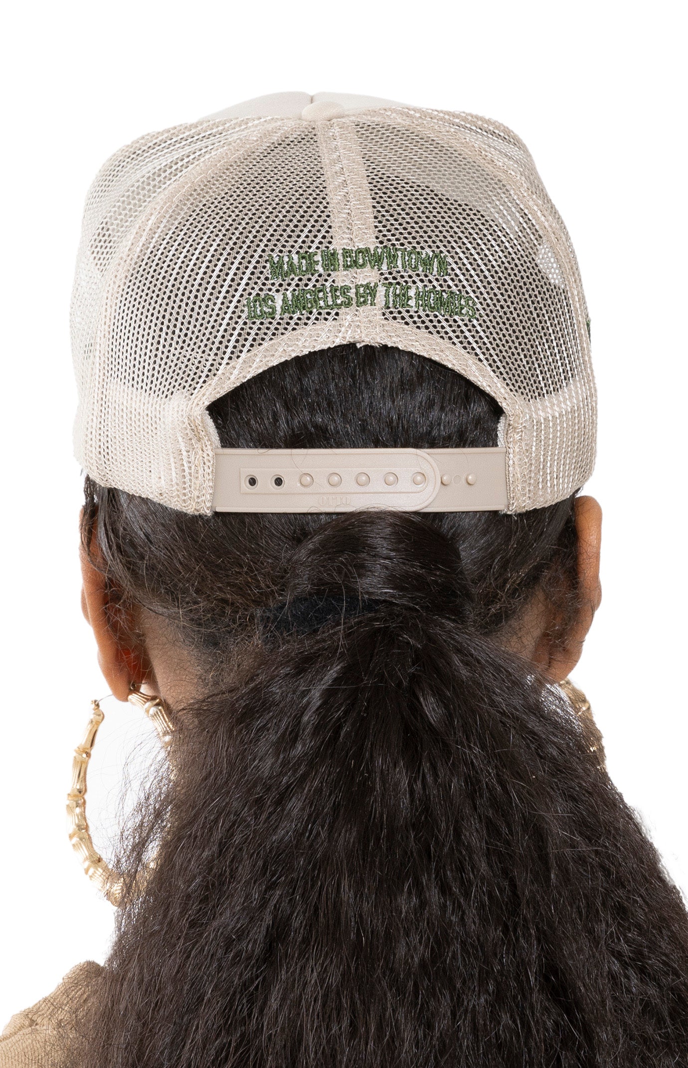 GRATITUDE TRUCKER HAT TAN