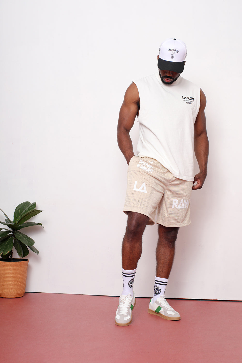 MESH GYM SHORTS TAN